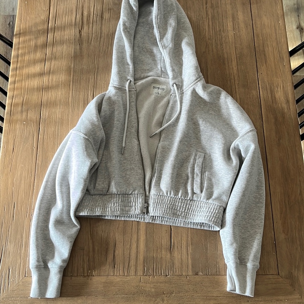 Abercrombie cropped sweat jacket